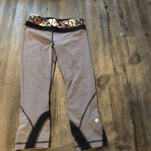 Lululemon size 4 crop